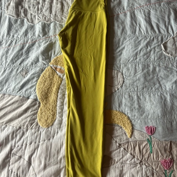 Women’s lululemon double lined full length leggings, size 6 - Picture 5 of 5